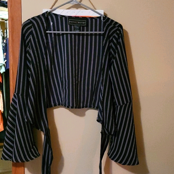 Top - Picture 1 of 1